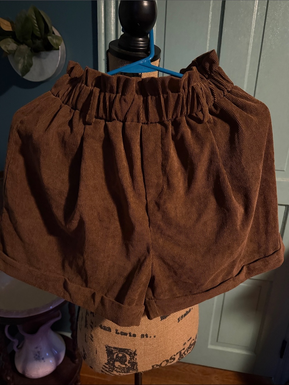 High-Waist Brown Corduroy Women’s Shorts with Elastic Waist